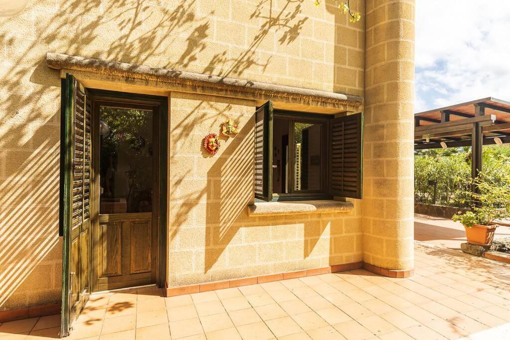 فيلا Casa Al Mare Dei 7 Emiri تْشيفالو المظهر الخارجي الصورة
